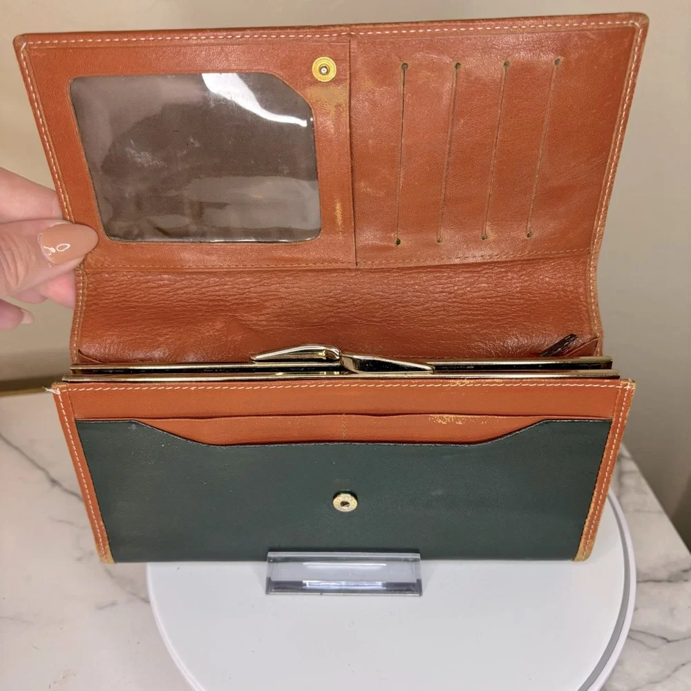 Meidon‎ Vintage Dark Green and Tan Leather Wallet